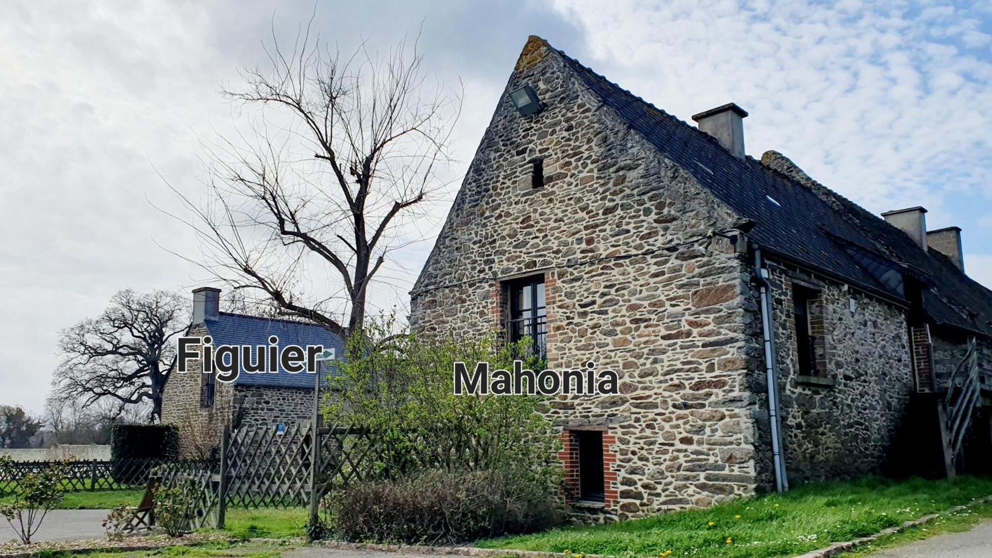 L'Auberge De La Porte Saint-Jouan-des-Guérets Exterior foto