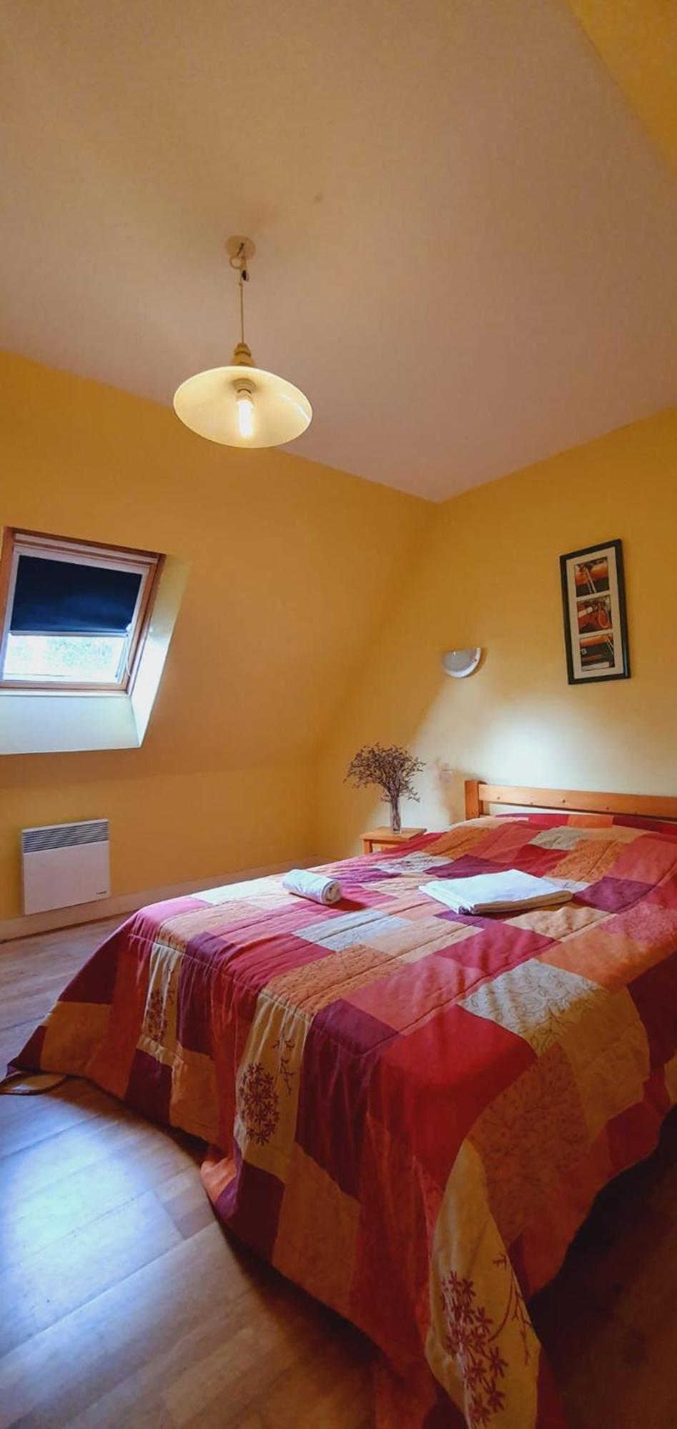 L'Auberge De La Porte Saint-Jouan-des-Guérets Habitación foto