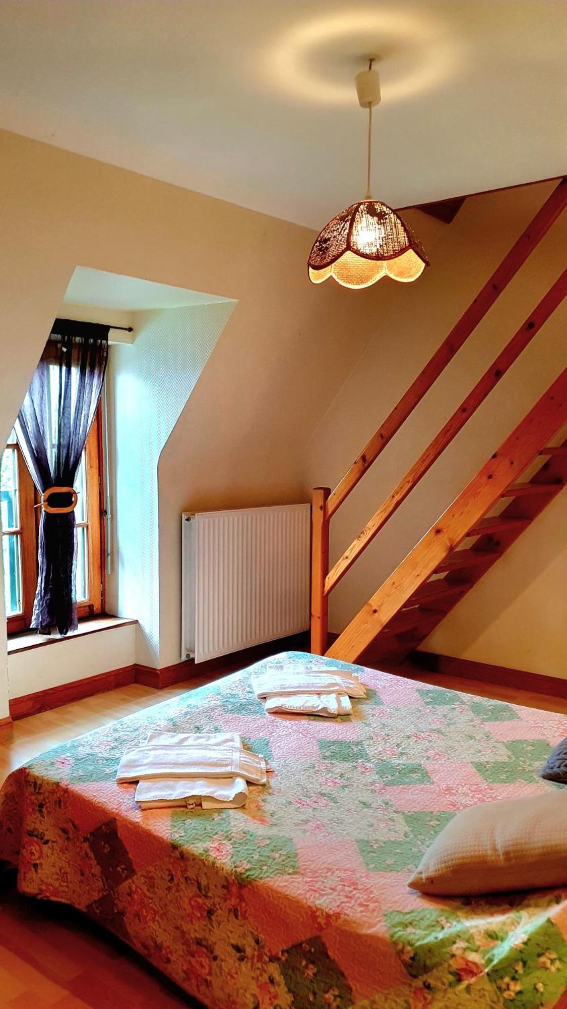 L'Auberge De La Porte Saint-Jouan-des-Guérets Habitación foto
