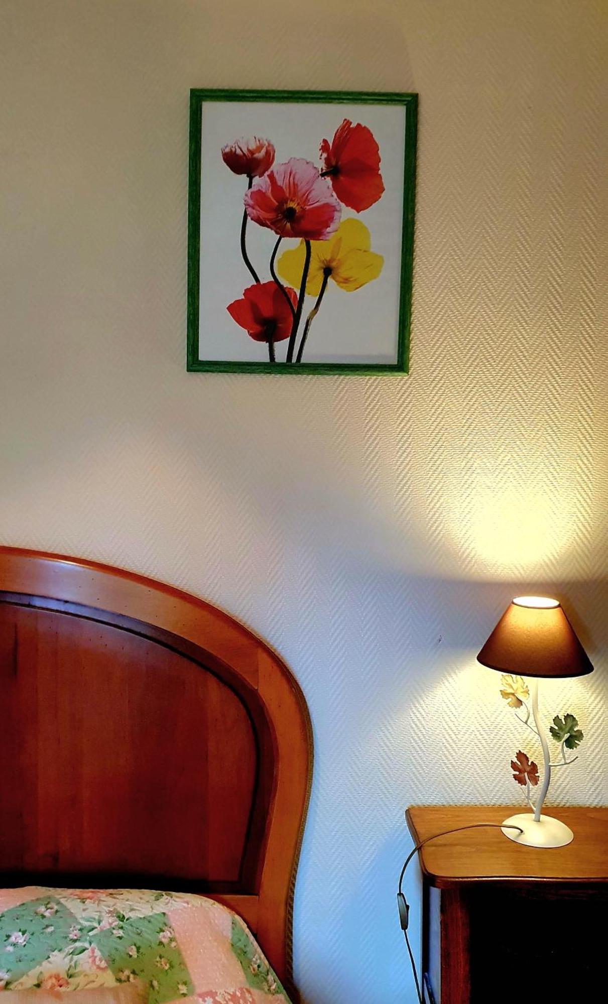 L'Auberge De La Porte Saint-Jouan-des-Guérets Habitación foto